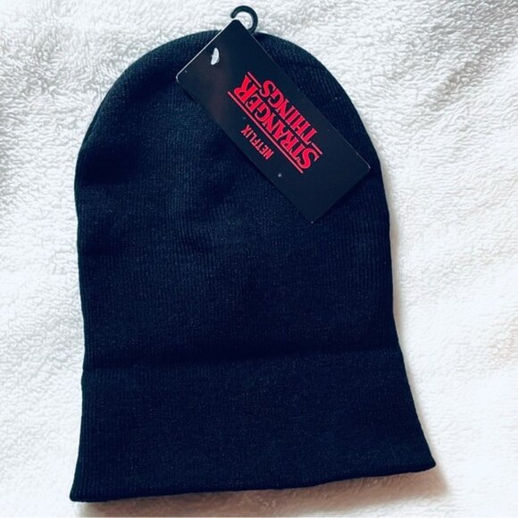 🔥 NWT Stranger Things Hellfire Club Beanie – Unisex - Picture 5 of 8